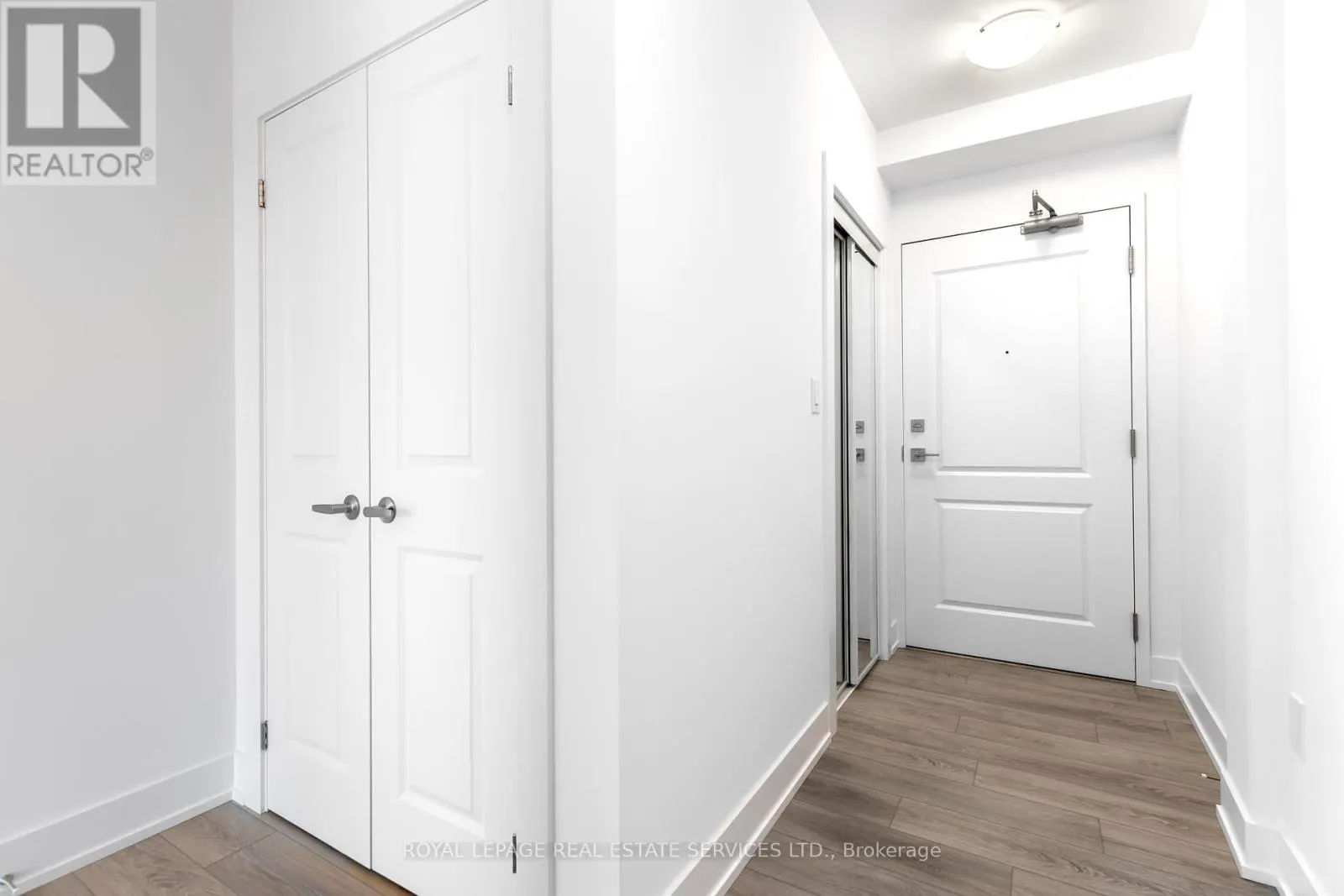1211 - 470 DUNDAS STREET E
