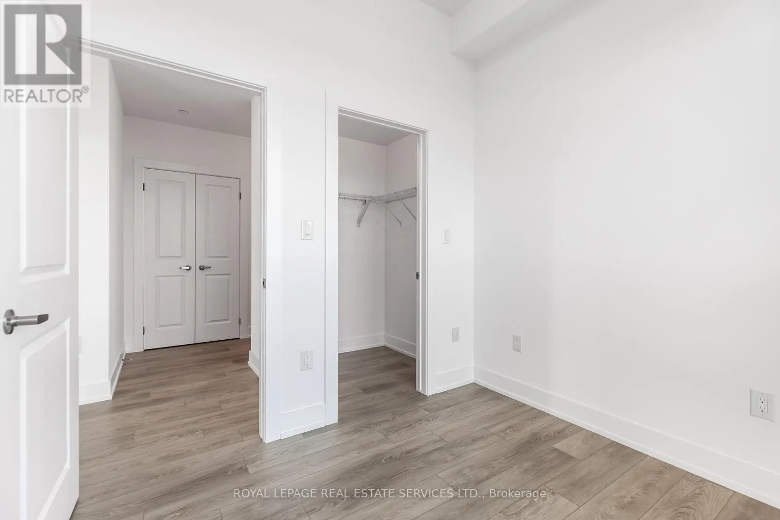 1211 - 470 DUNDAS STREET E