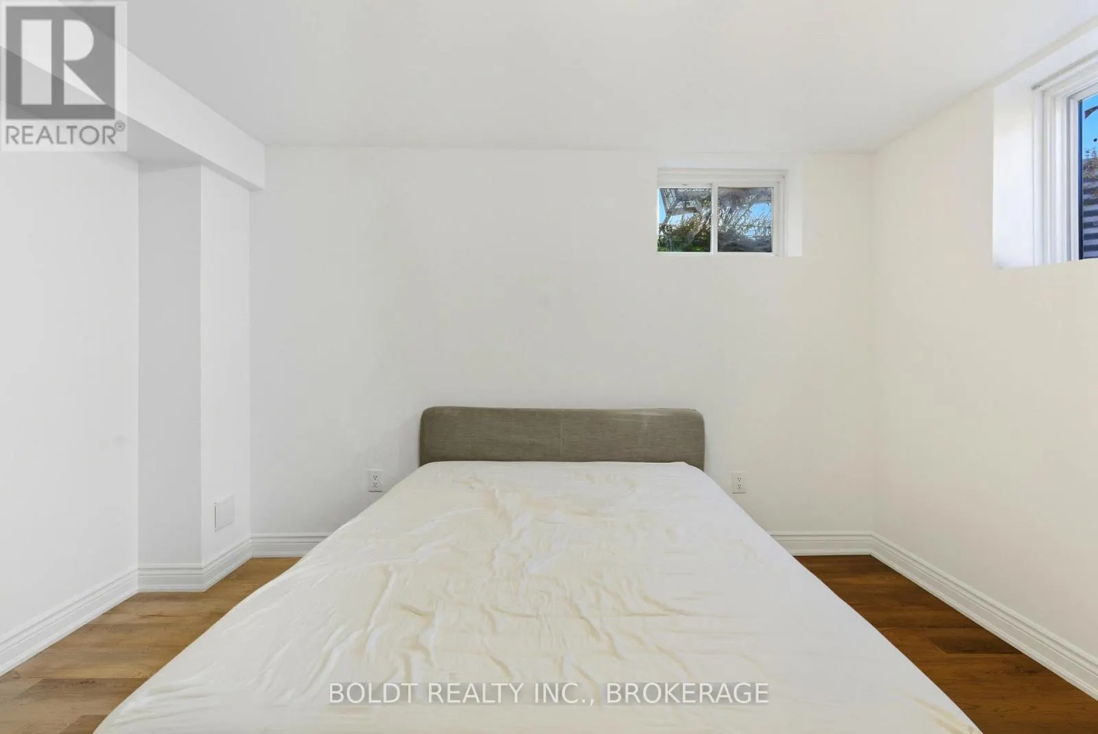 8101 BROOKSIDE (LOWER) DRIVE