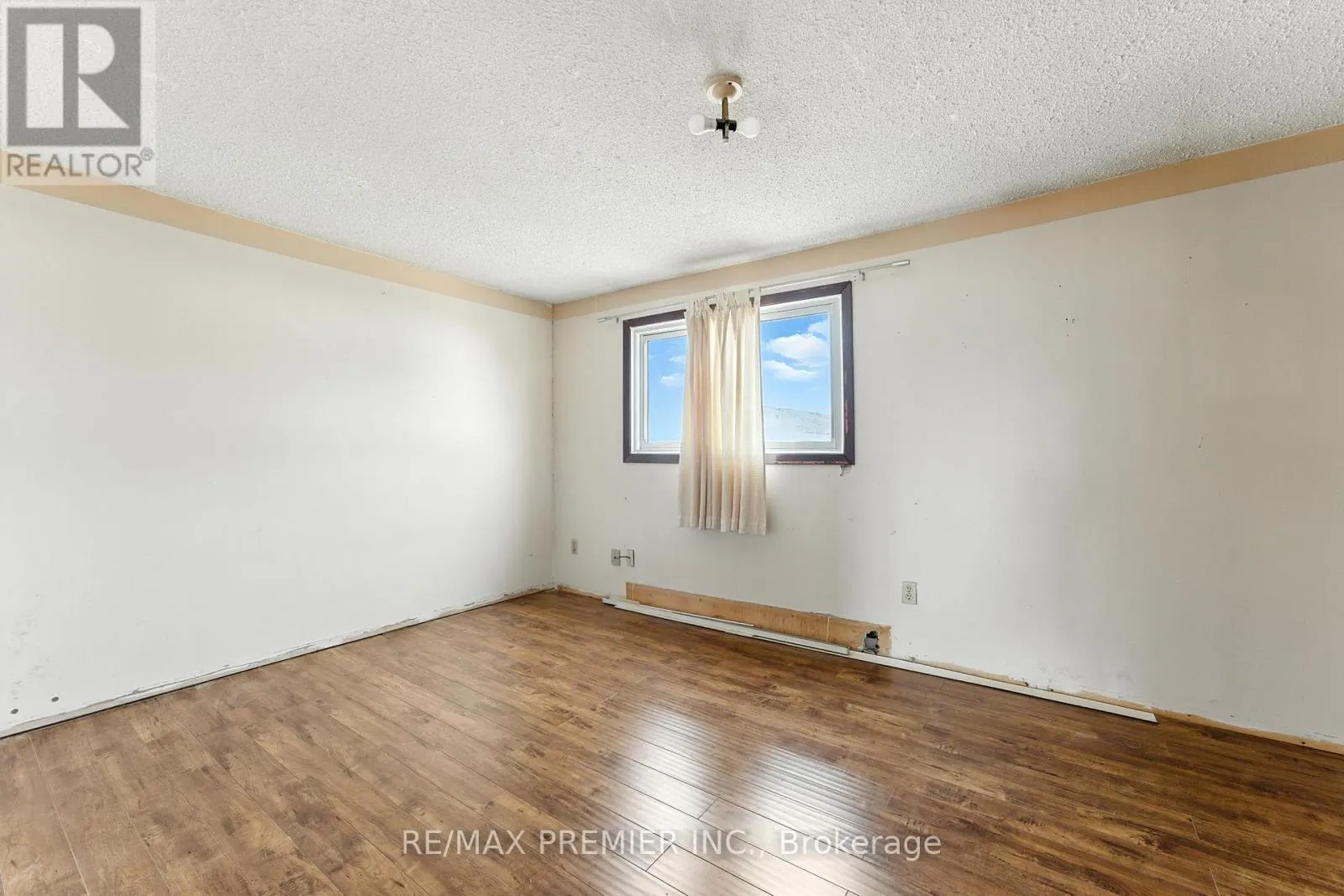 164E HENRY STREET