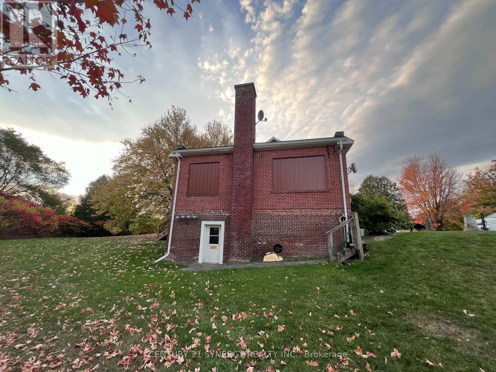 180 RIVER ROAD