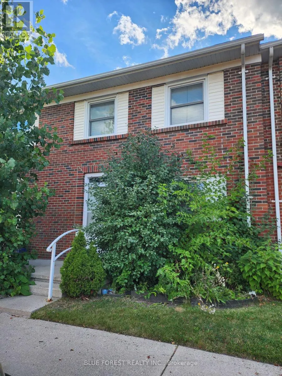 5 - 1128 SOUTHDALE ROAD E, #5