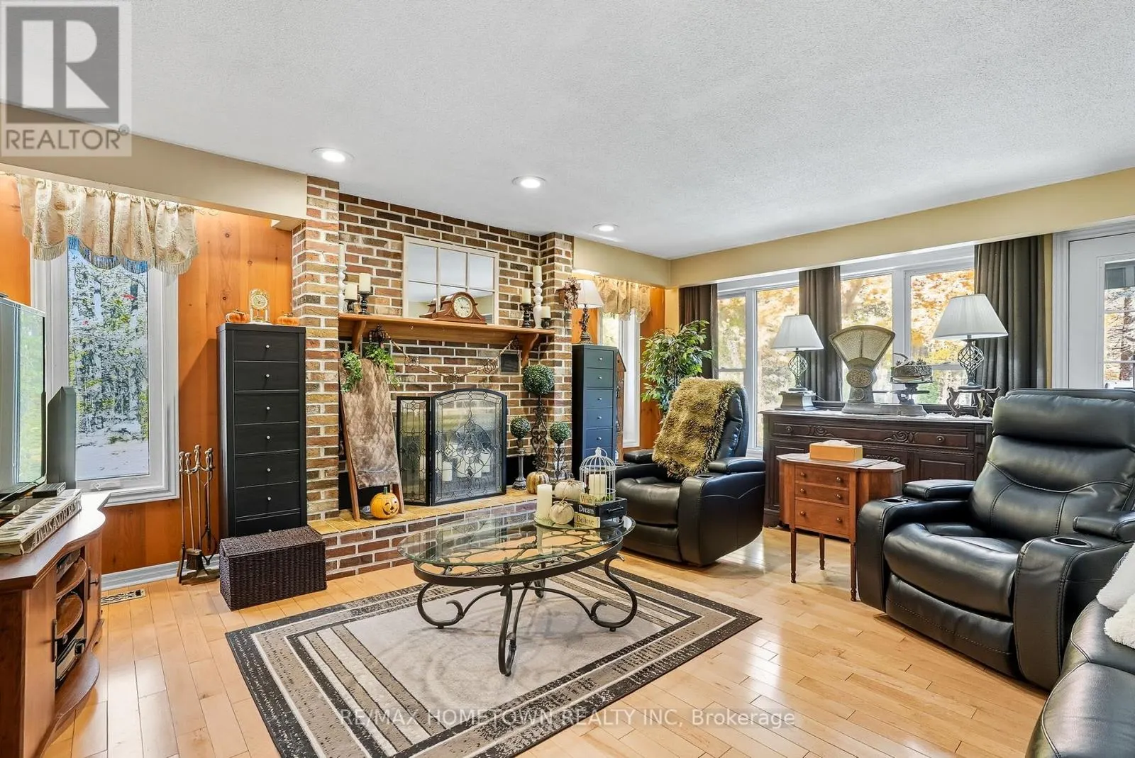 473 AMBERWOOD ROAD