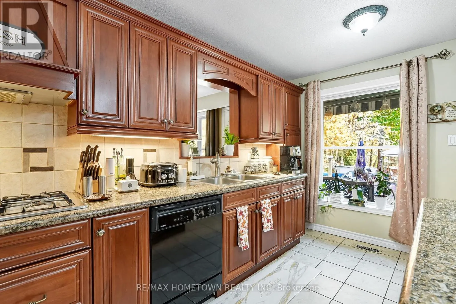 473 AMBERWOOD ROAD