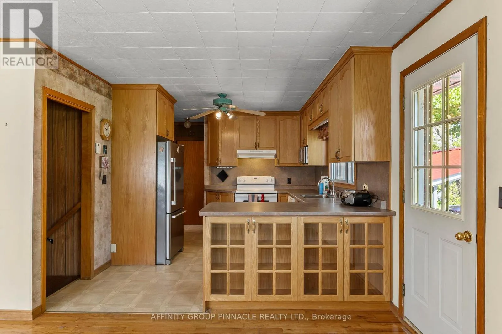 572 COUNTY RD 8 ROAD