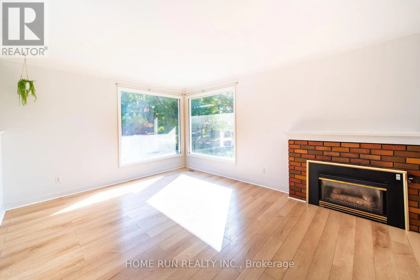 533 BROWNING AVENUE