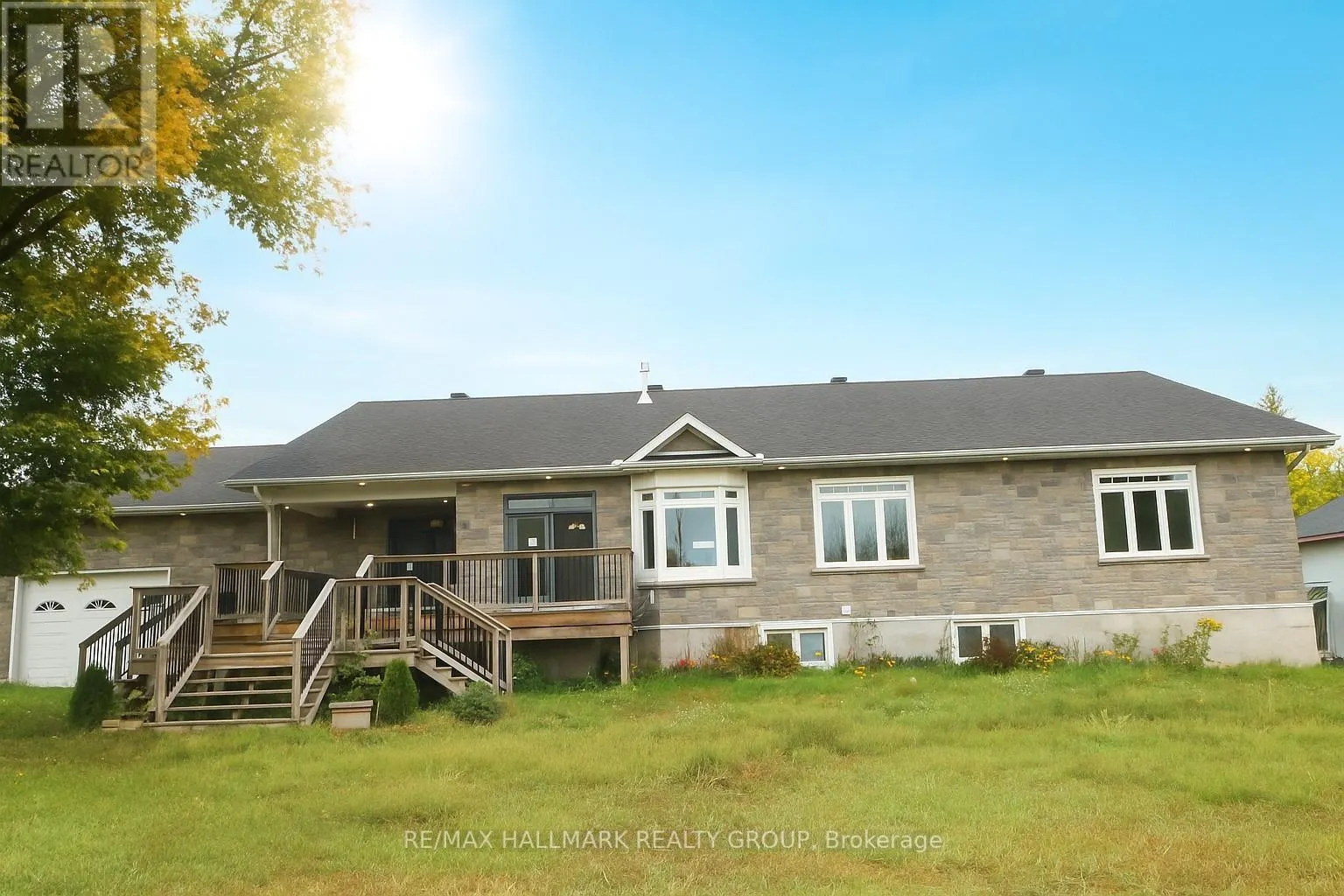 4 MINEVIEW ROAD