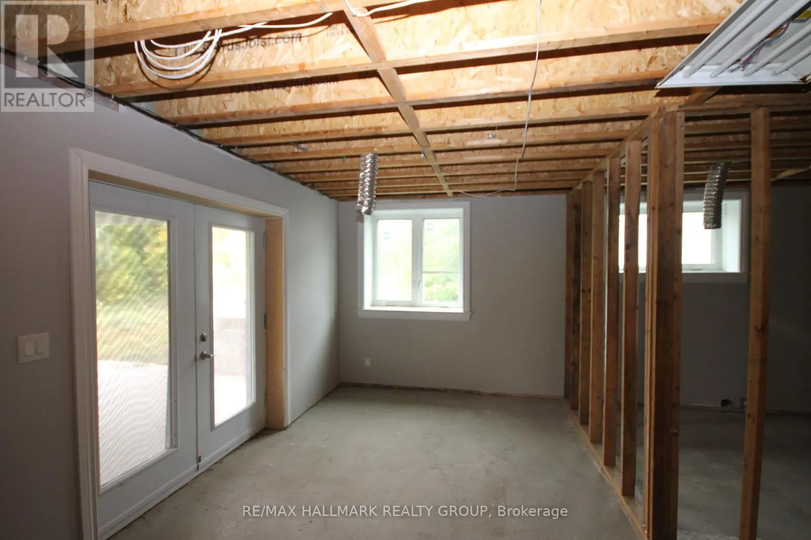 4 MINEVIEW ROAD