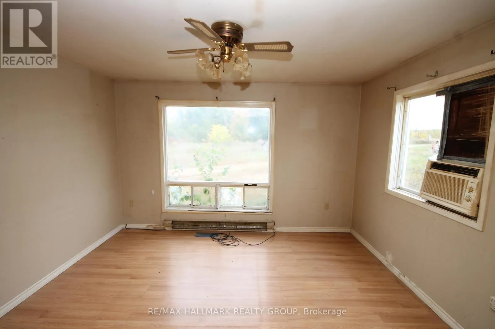 4 MINEVIEW ROAD