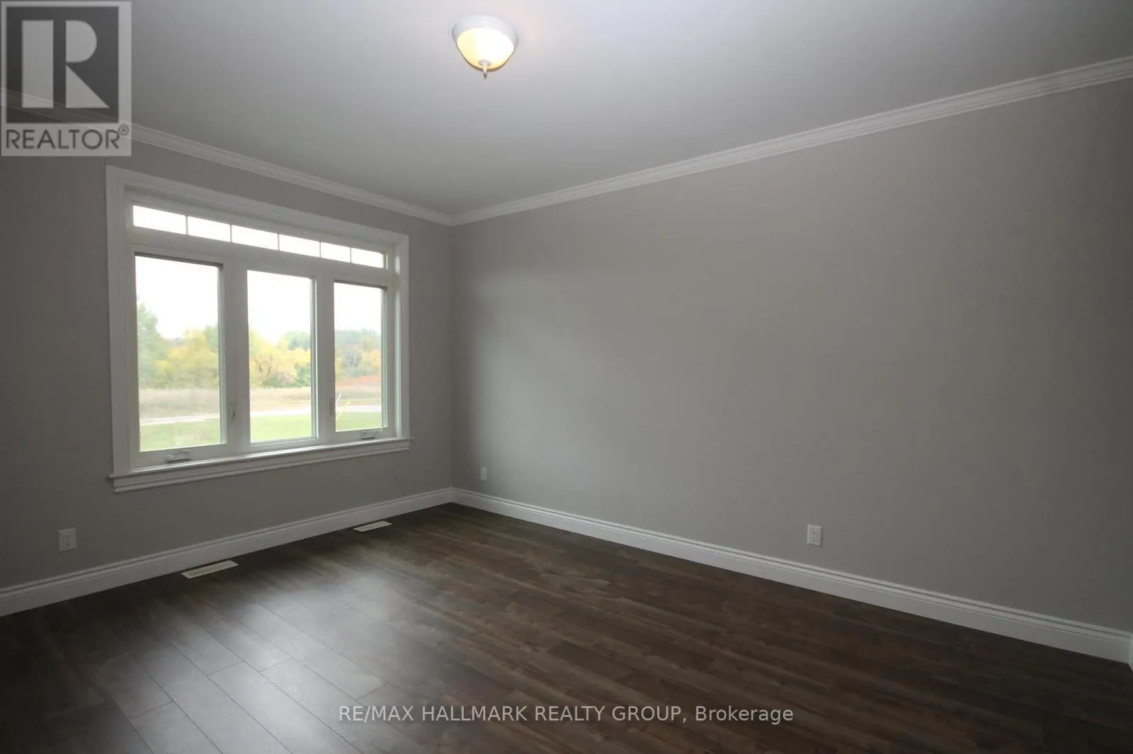 4 MINEVIEW ROAD