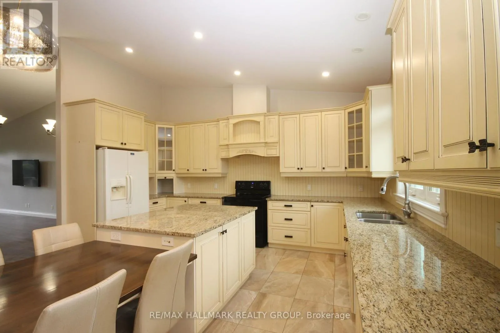 4 MINEVIEW ROAD