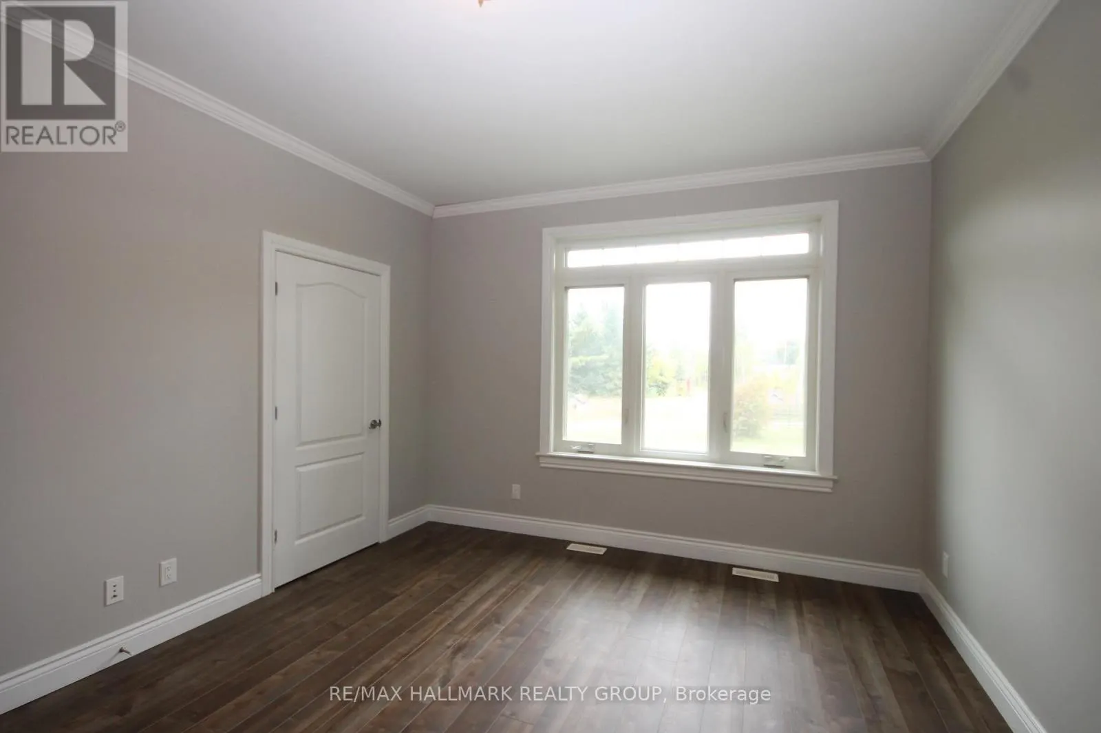 4 MINEVIEW ROAD