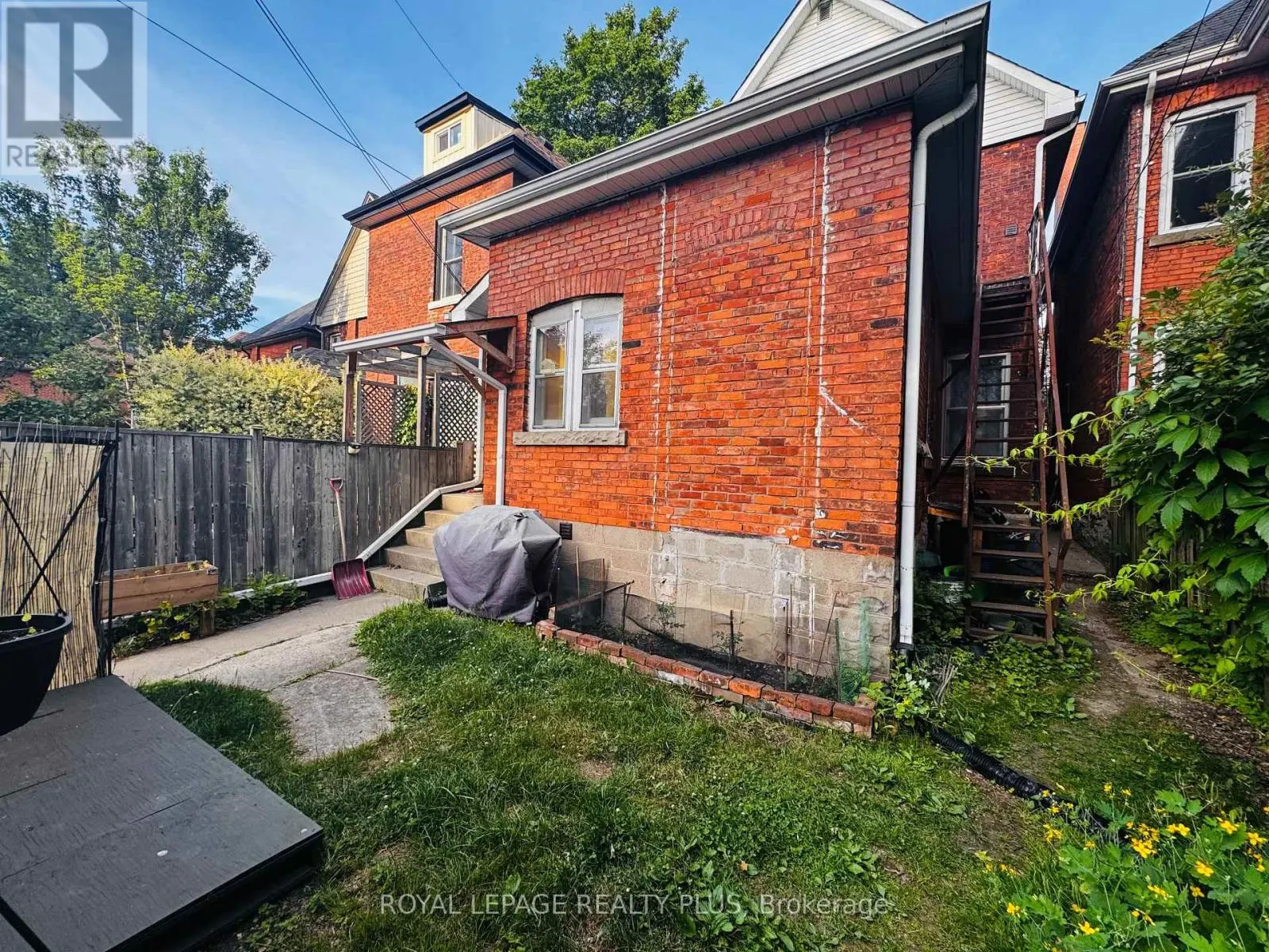 BSMT - 90 ONTARIO AVENUE