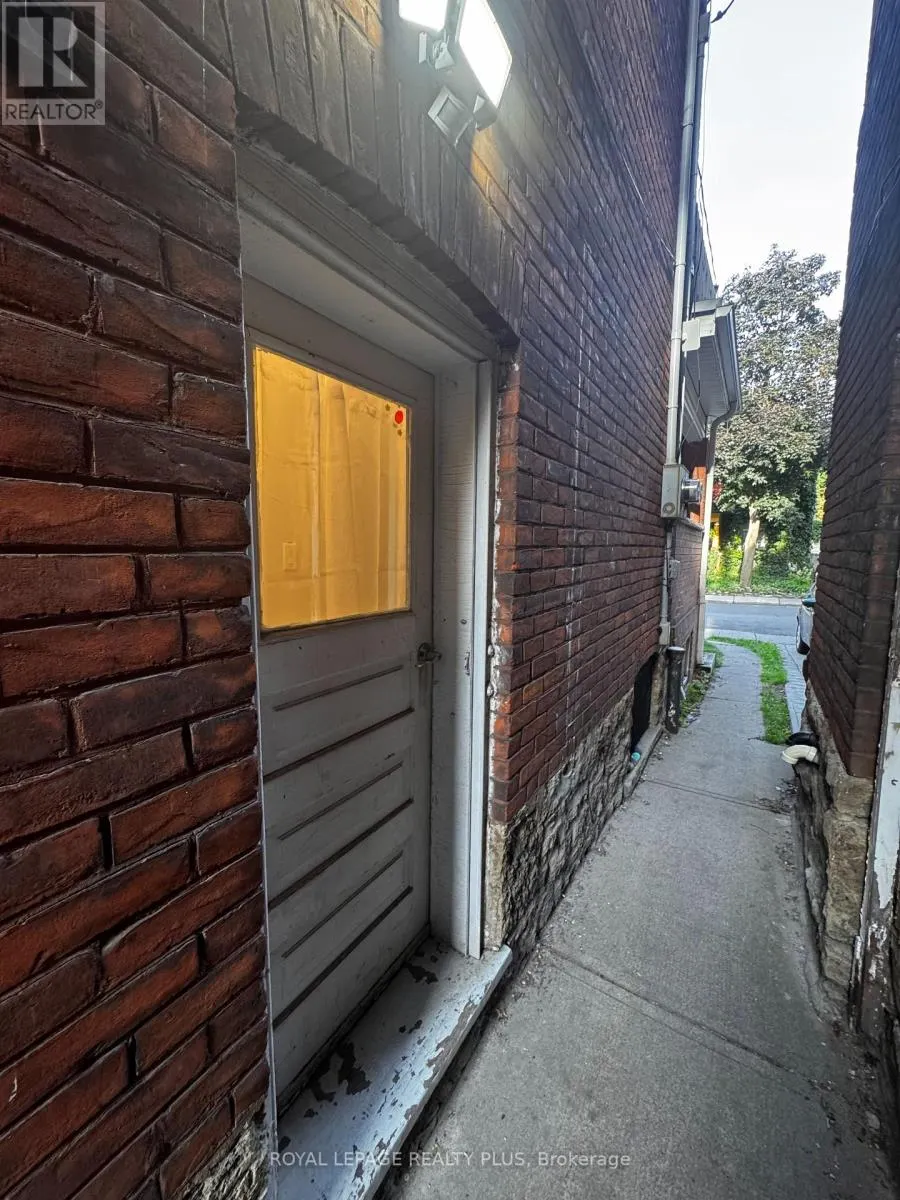 BSMT - 90 ONTARIO AVENUE