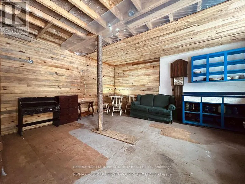 678 CENTREVIEW ROAD