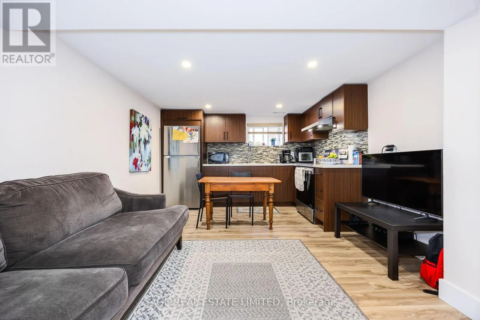 LOWER UNIT - 146 EAST 34TH STREET