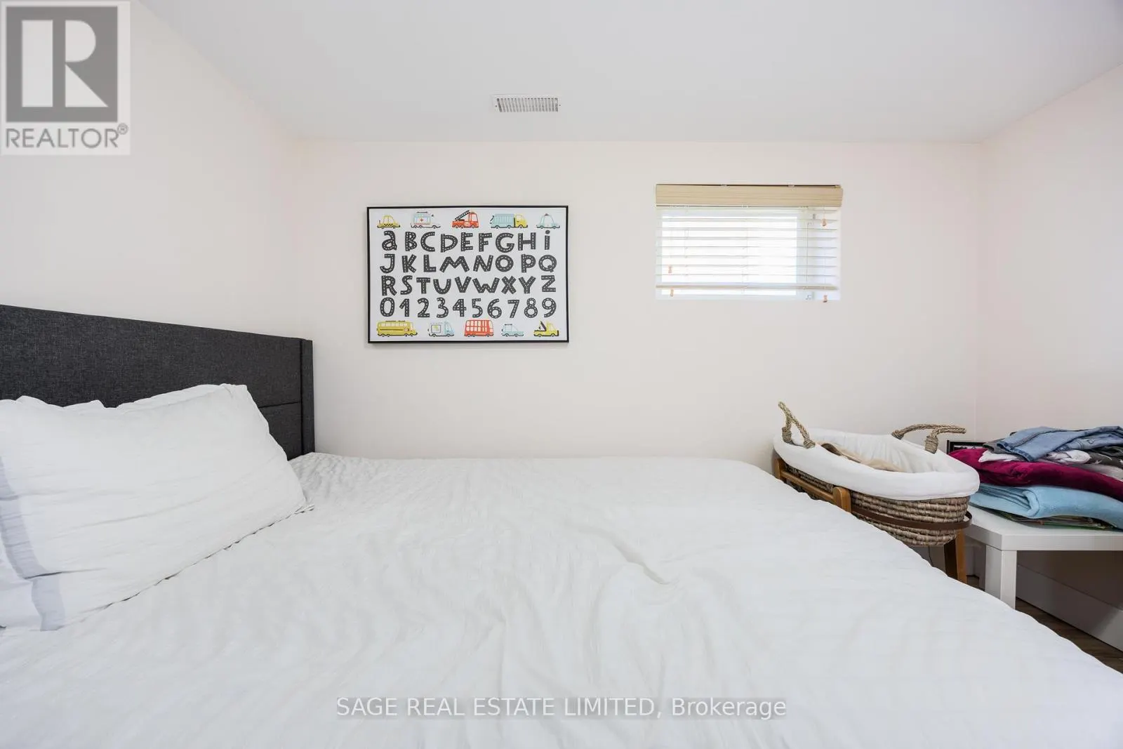 LOWER UNIT - 146 EAST 34TH STREET
