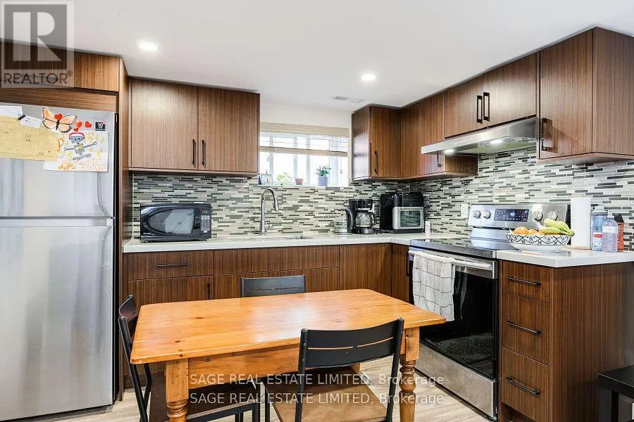 LOWER UNIT - 146 EAST 34TH STREET