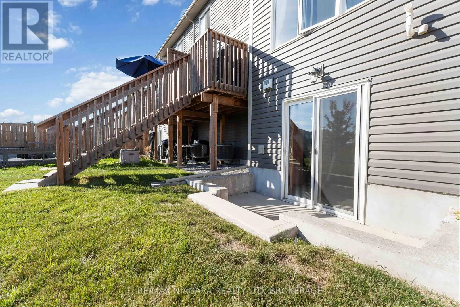 21 LAMB CRESCENT