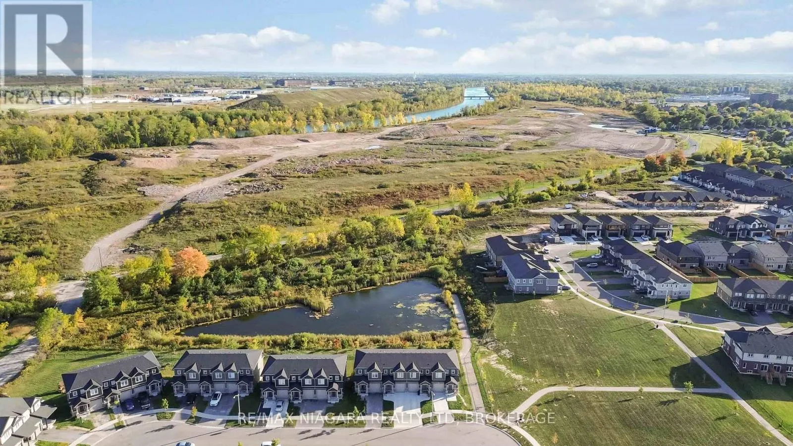 21 LAMB CRESCENT