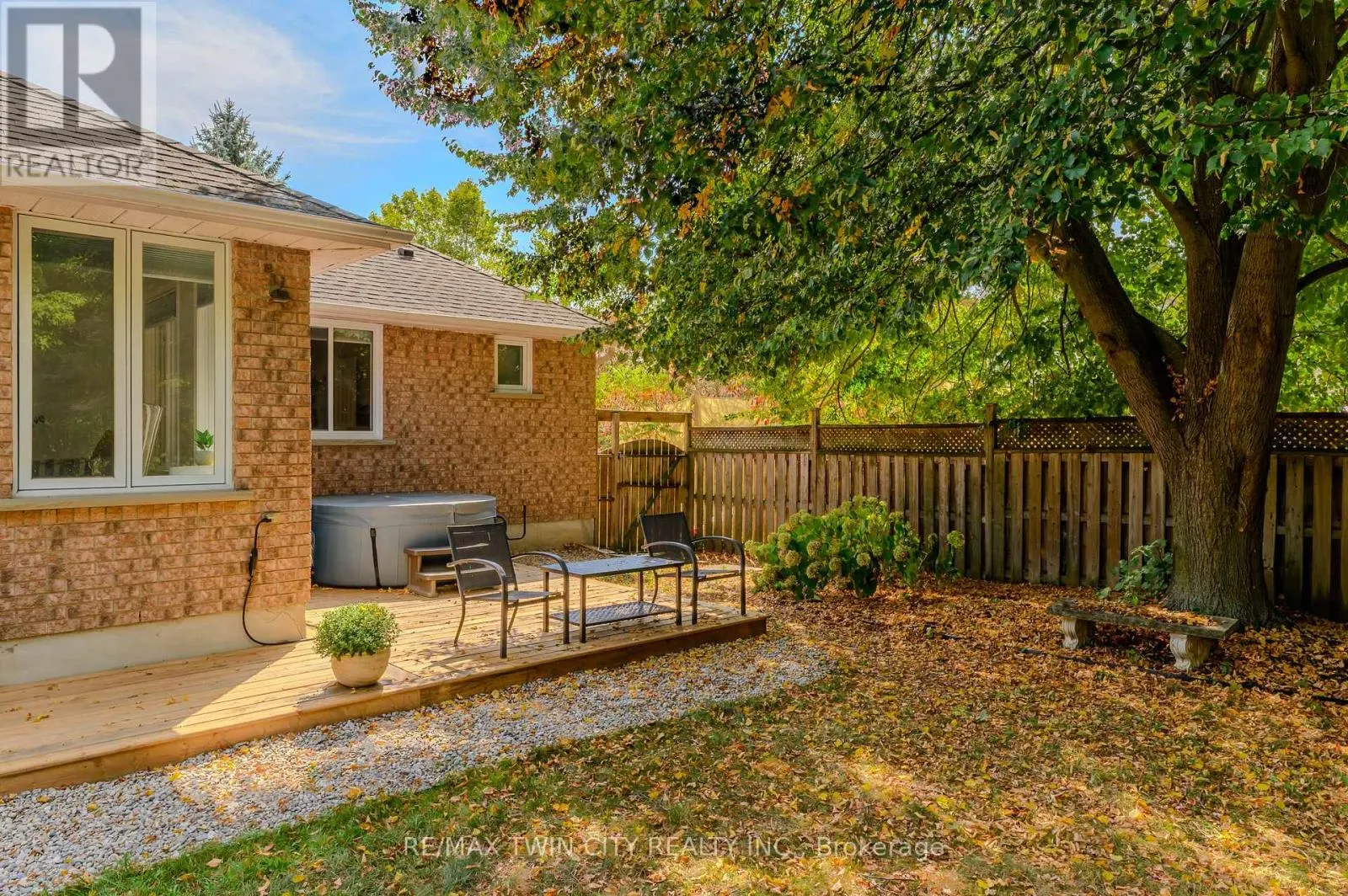 5 NEWPORT LANE