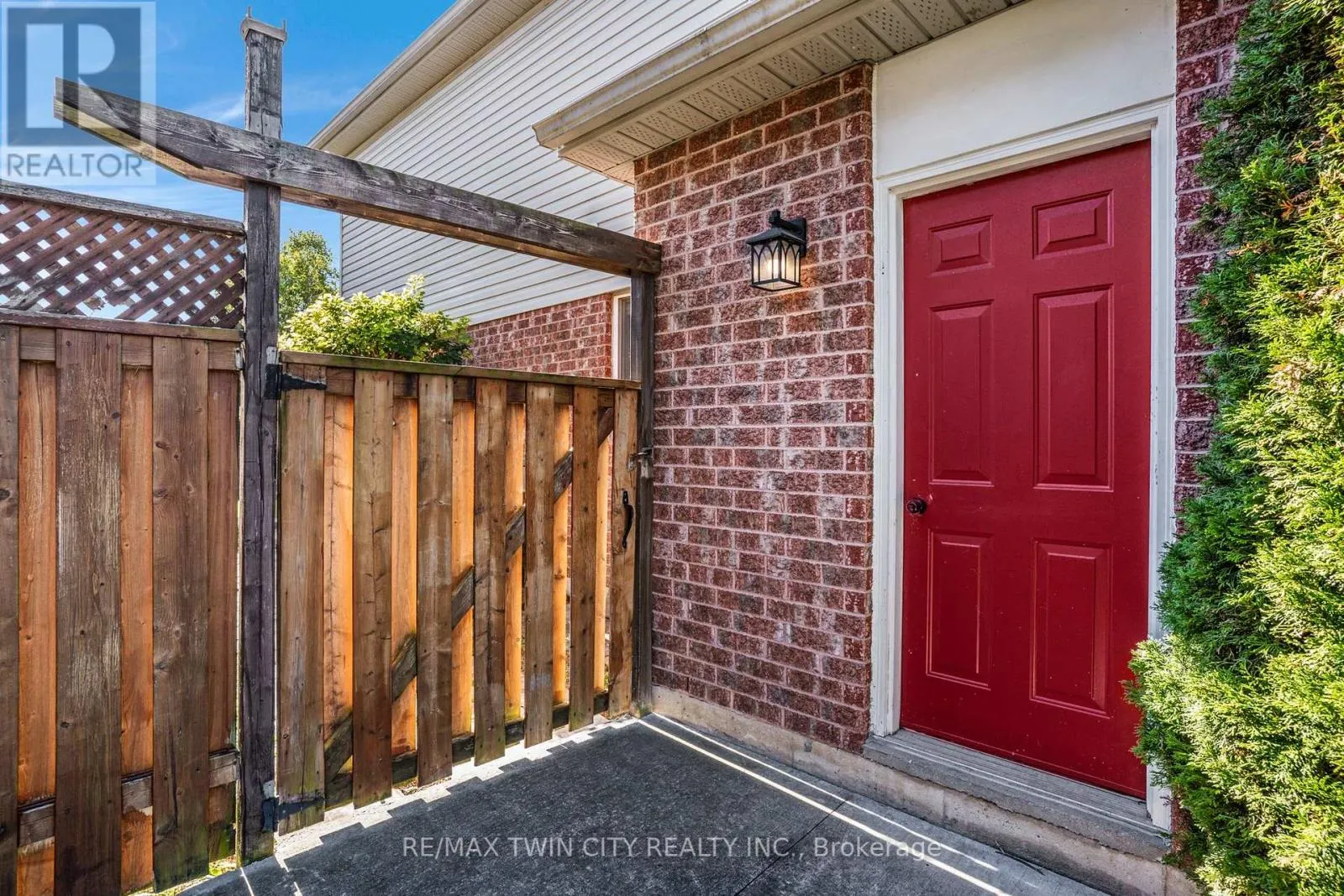 795 SAGINAW PARKWAY