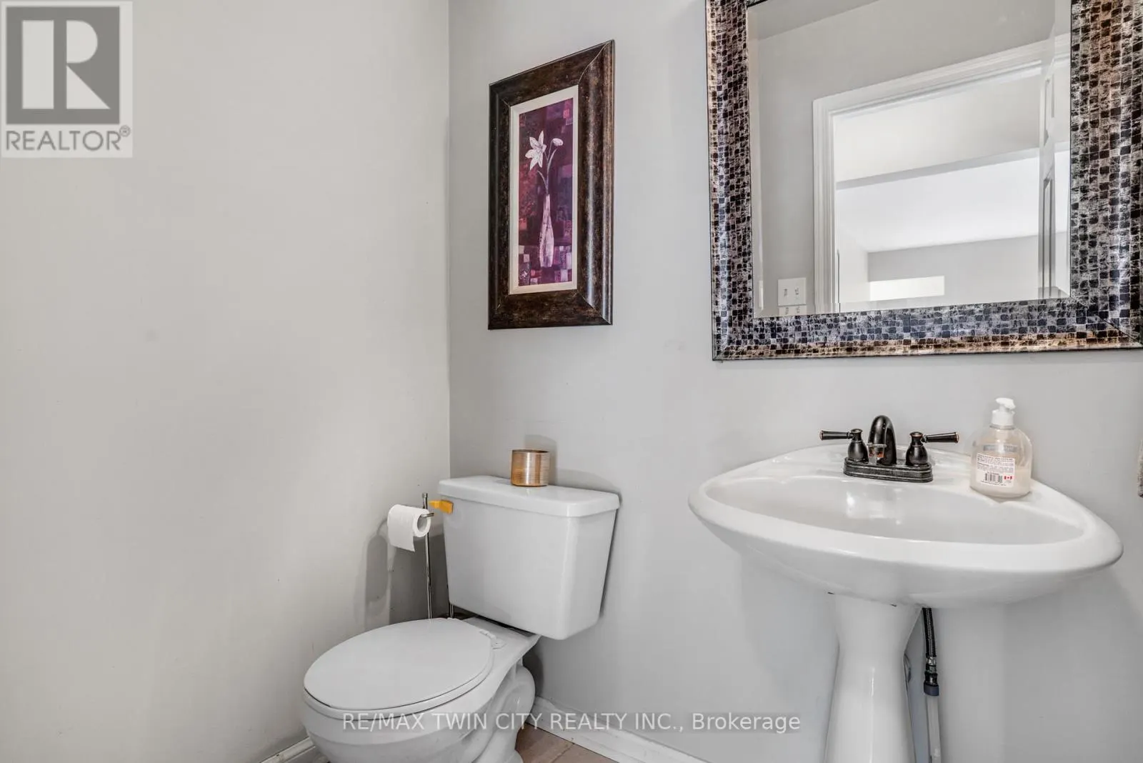795 SAGINAW PARKWAY