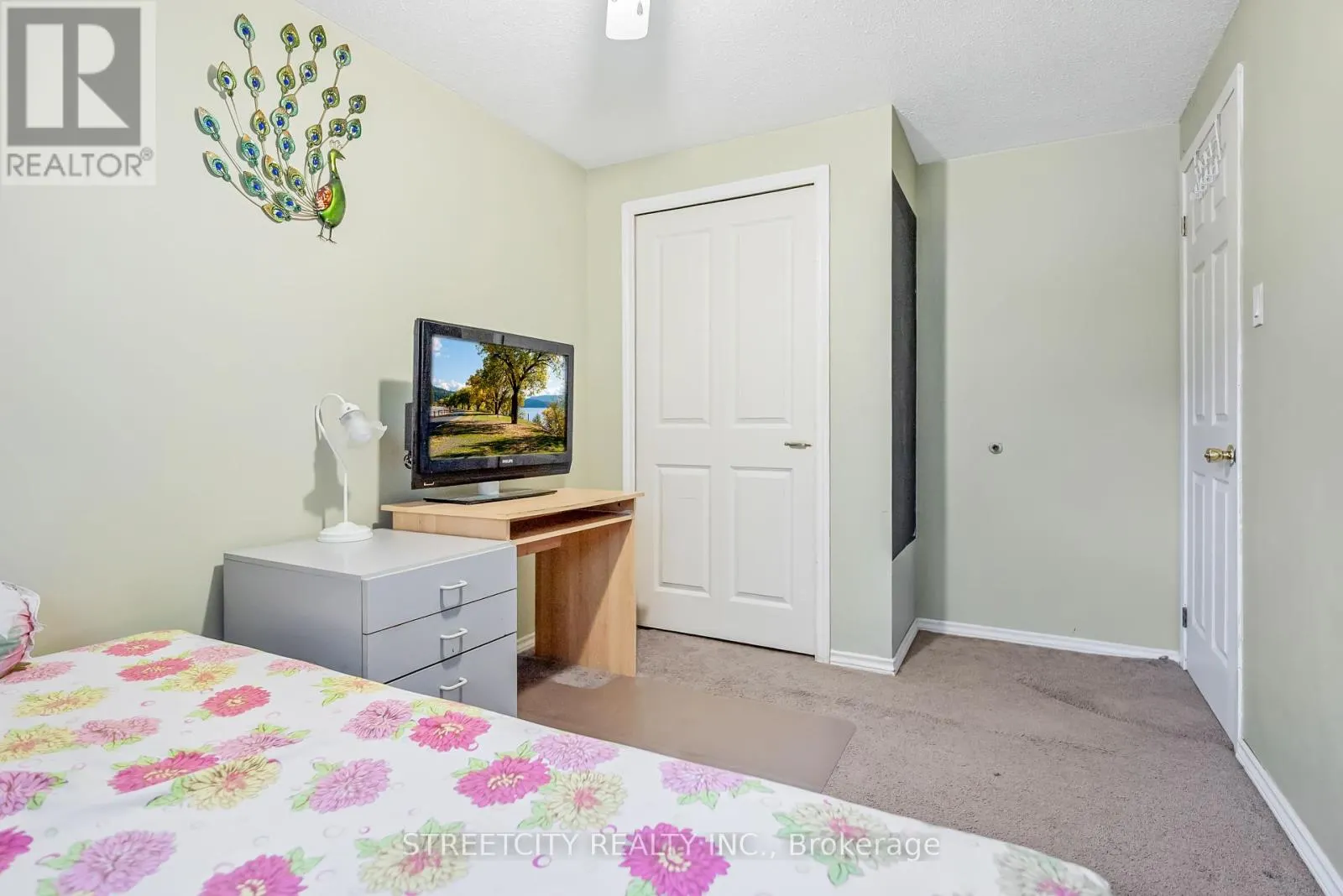 19 - 45 GATEWOOD PLACE, #19