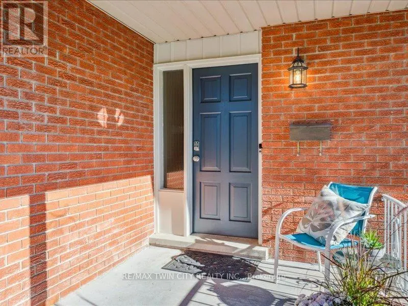 407 GRANGEWOOD DRIVE S