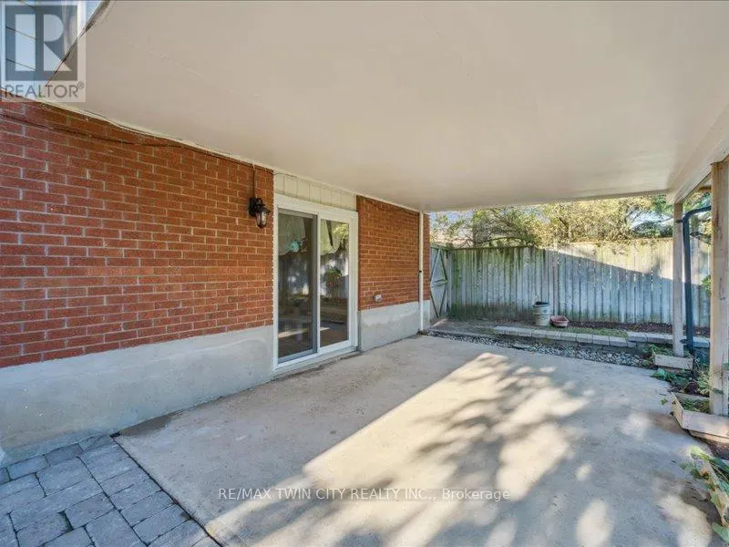 407 GRANGEWOOD DRIVE S