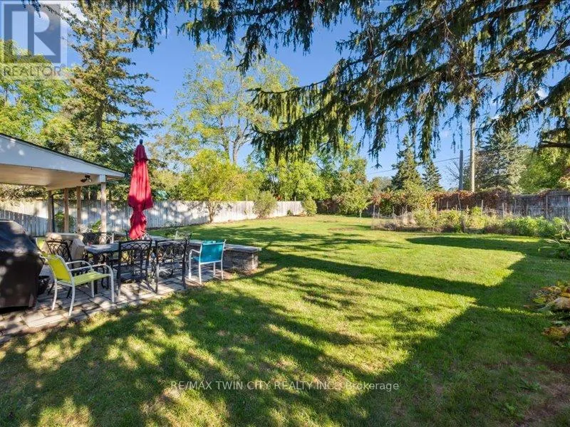 407 GRANGEWOOD DRIVE S