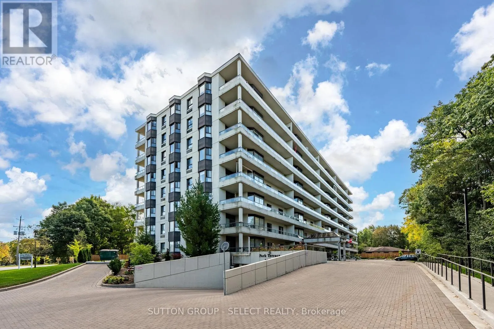 505 - 1180 COMMISSIONERS ROAD W, #505