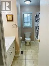 5 - 215 NORTH CENTRE ROAD, #5