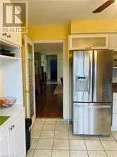 5 - 215 NORTH CENTRE ROAD, #5