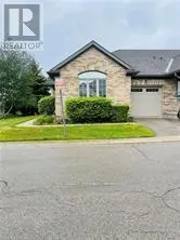 5 - 215 NORTH CENTRE ROAD, #5