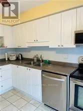 5 - 215 NORTH CENTRE ROAD, #5