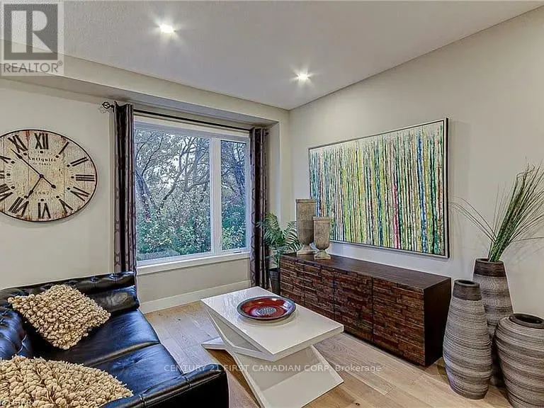 118 - 177 EDGEVALLEY ROAD, #118