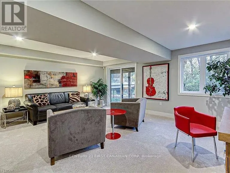118 - 177 EDGEVALLEY ROAD, #118