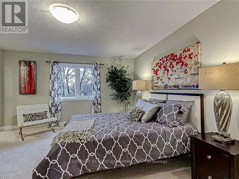 118 - 177 EDGEVALLEY ROAD, #118