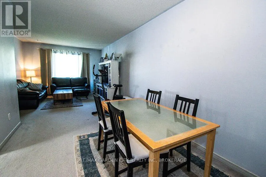 4549 CARRIAGE ROAD