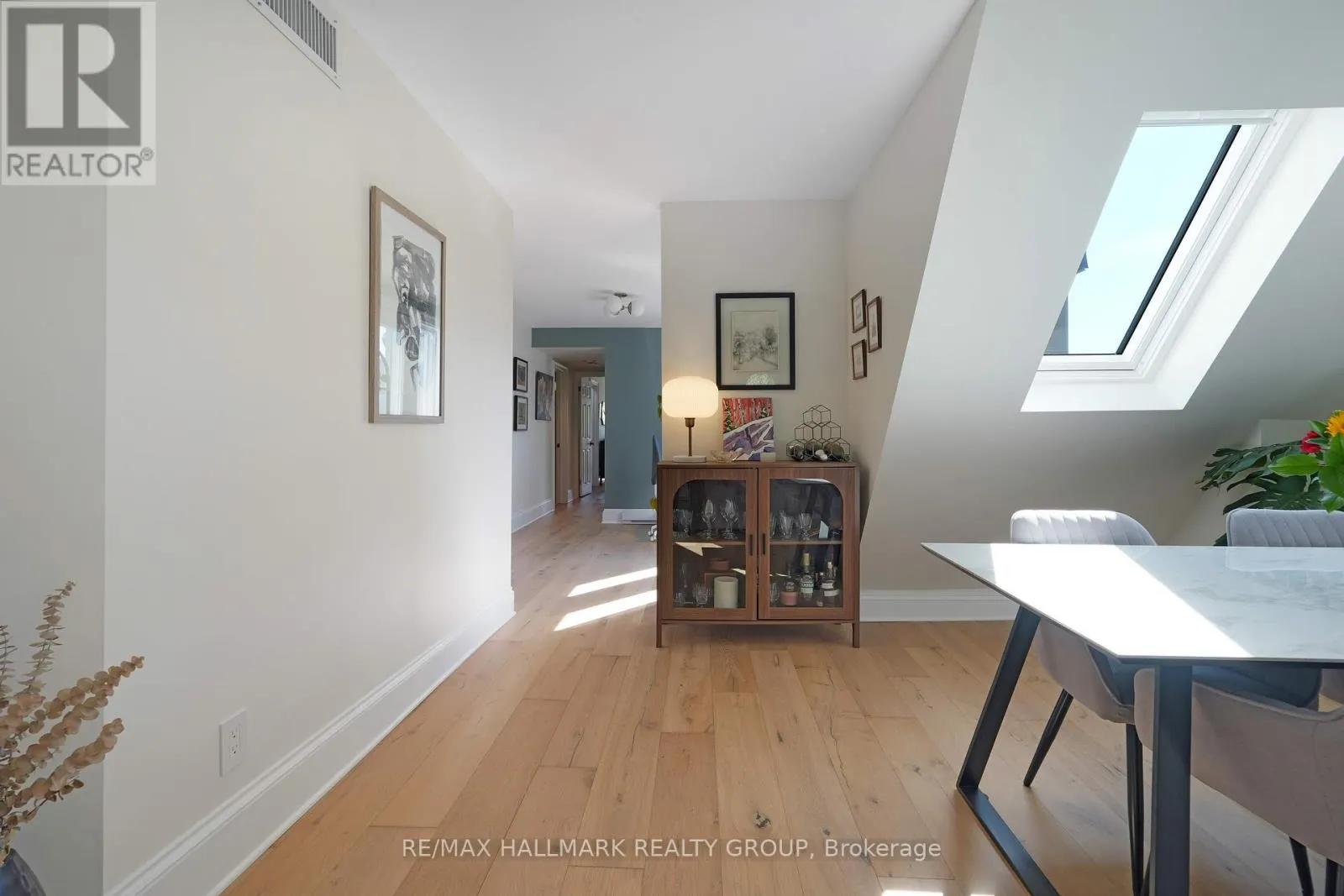 5 - 274 DALY AVENUE