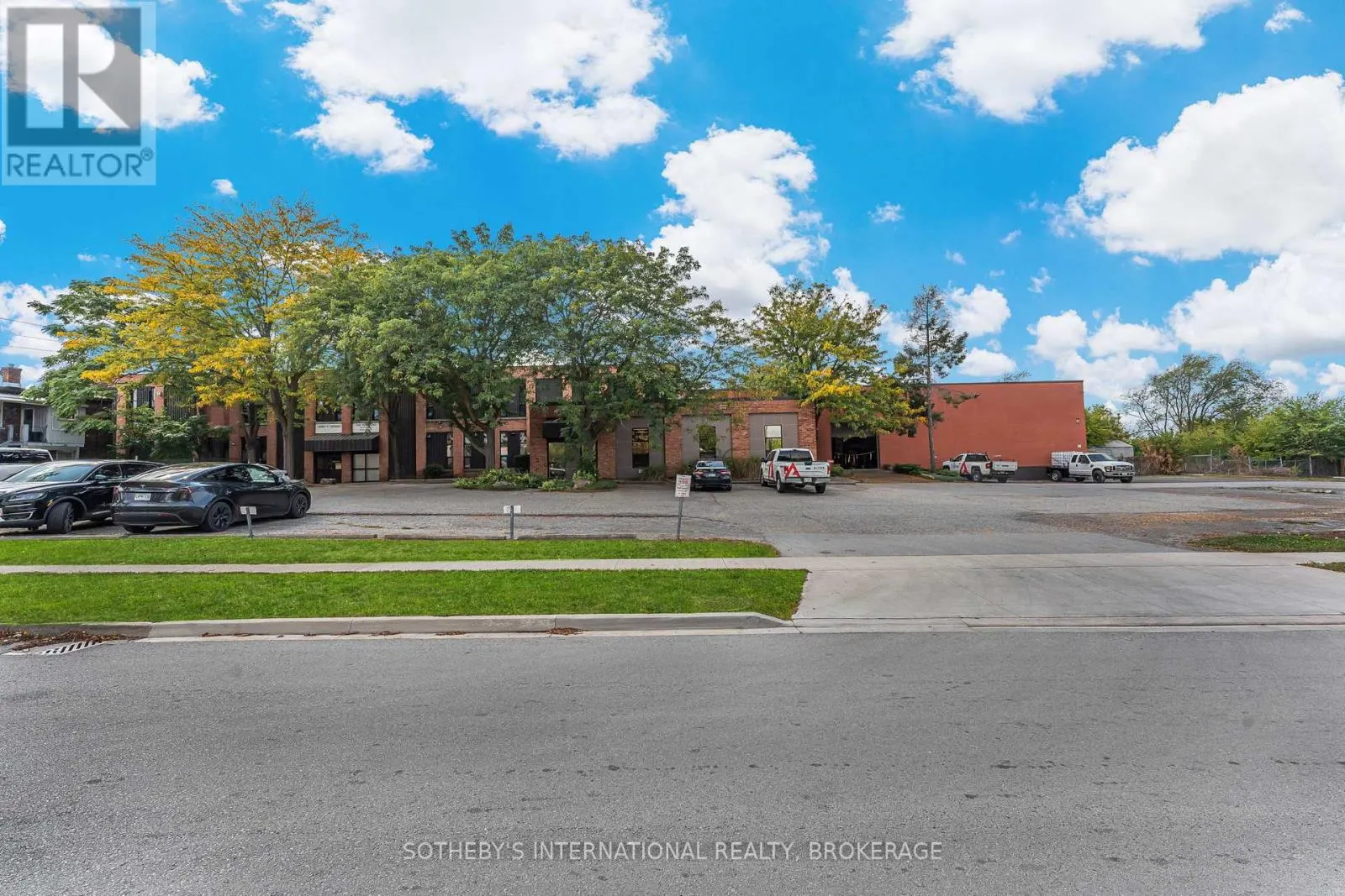 207 - 243 CHURCH STREET, #207