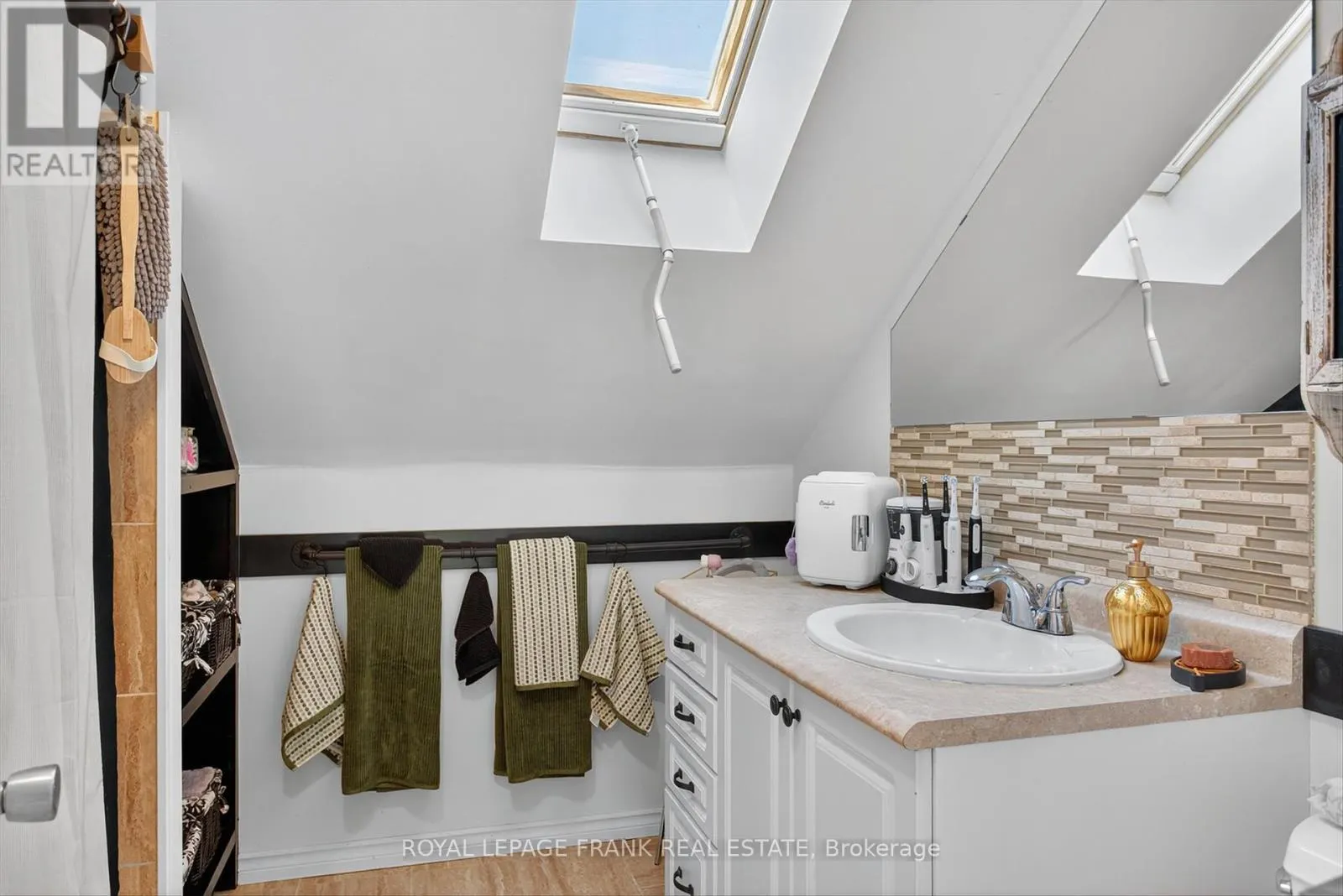 2648 DUMMER-ASPHODEL ROAD