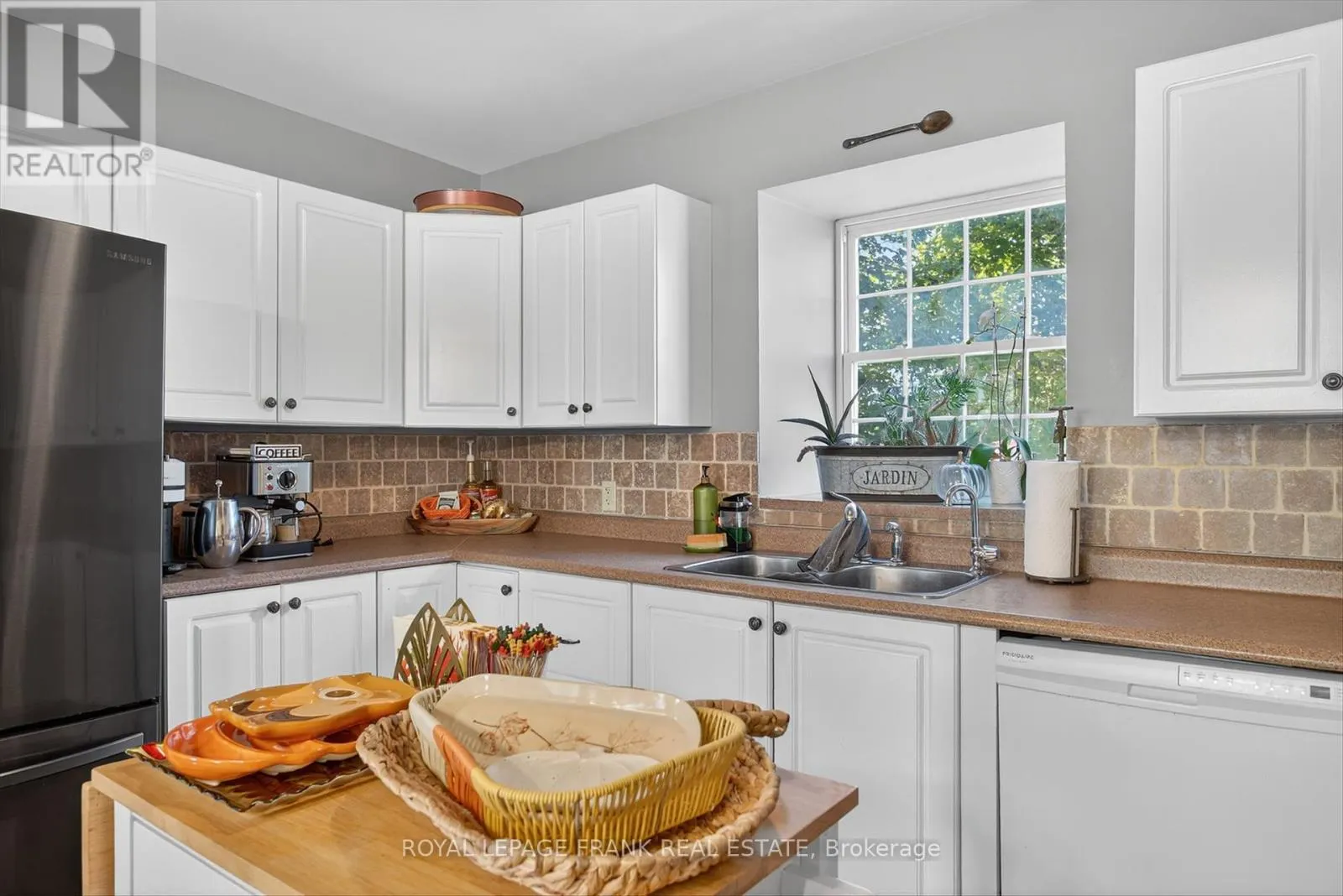 2648 DUMMER-ASPHODEL ROAD