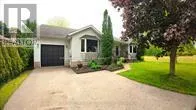212 QUEEN STREET