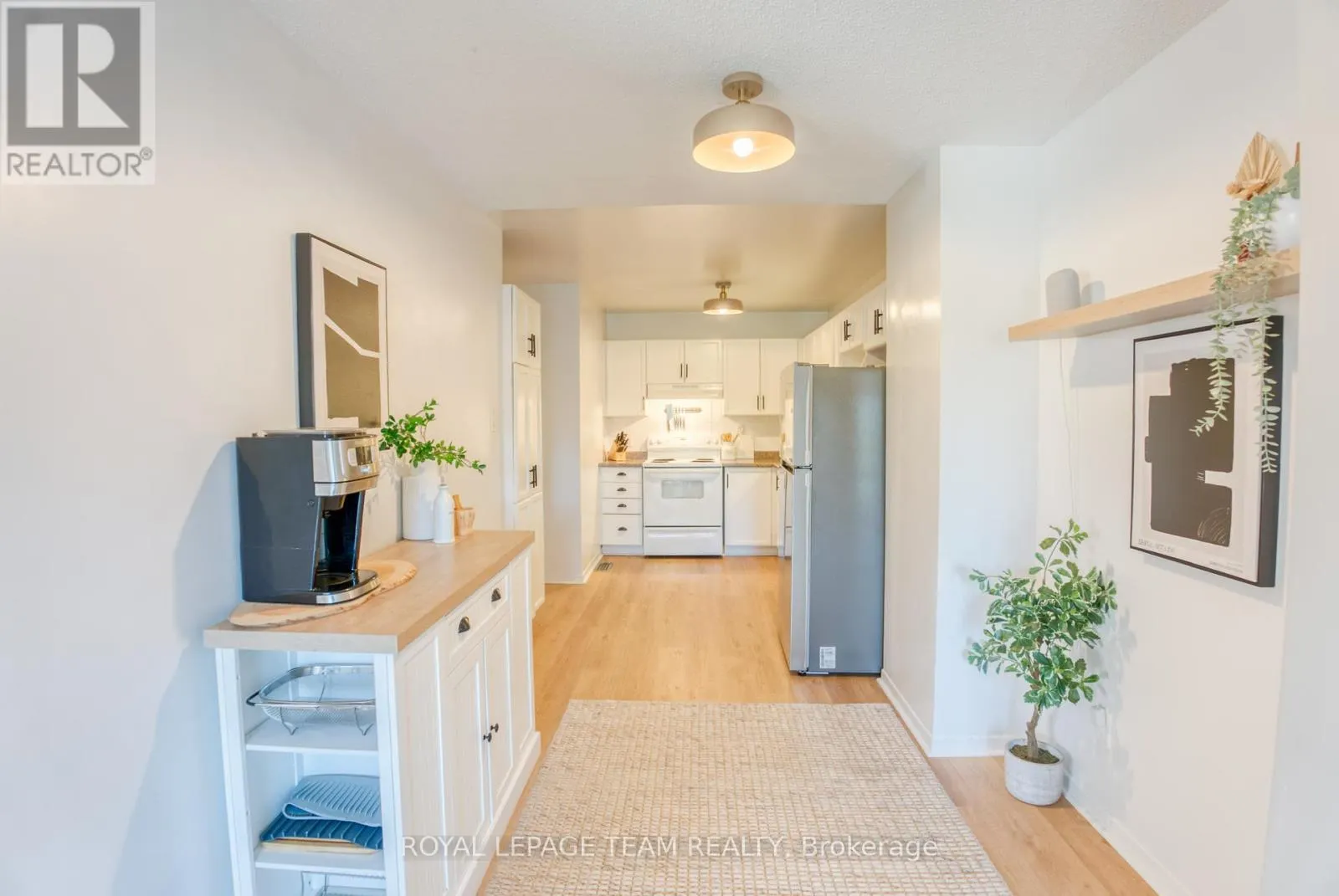 3 SPRINGTREE PLACE