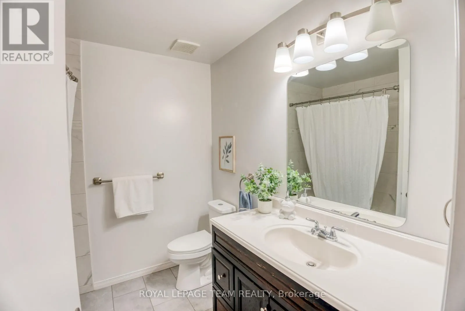 3 SPRINGTREE PLACE
