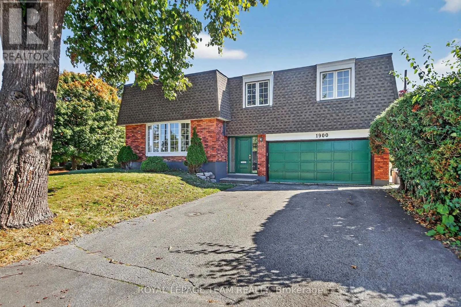 1900 SOUTHAMPTON COURT