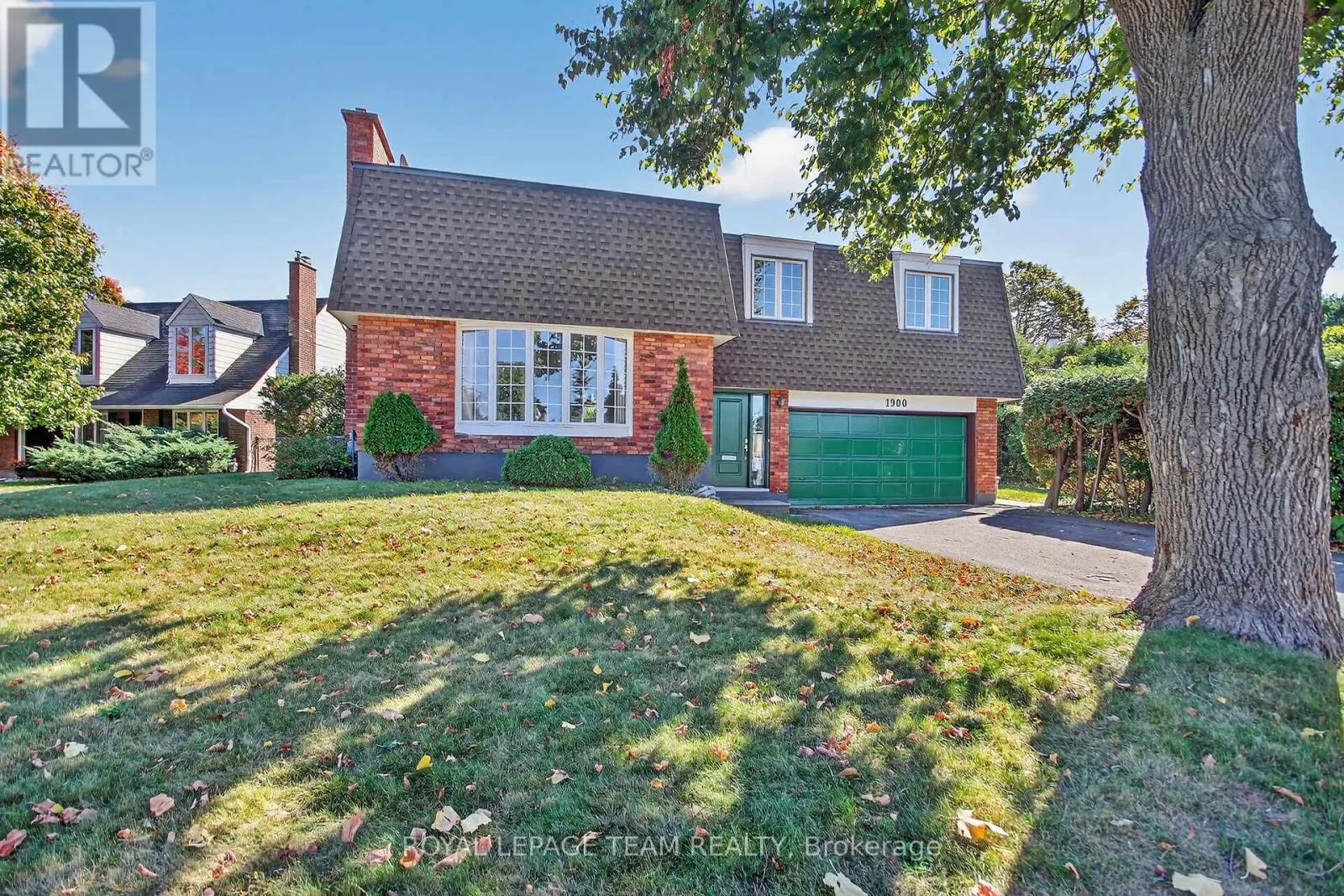 1900 SOUTHAMPTON COURT