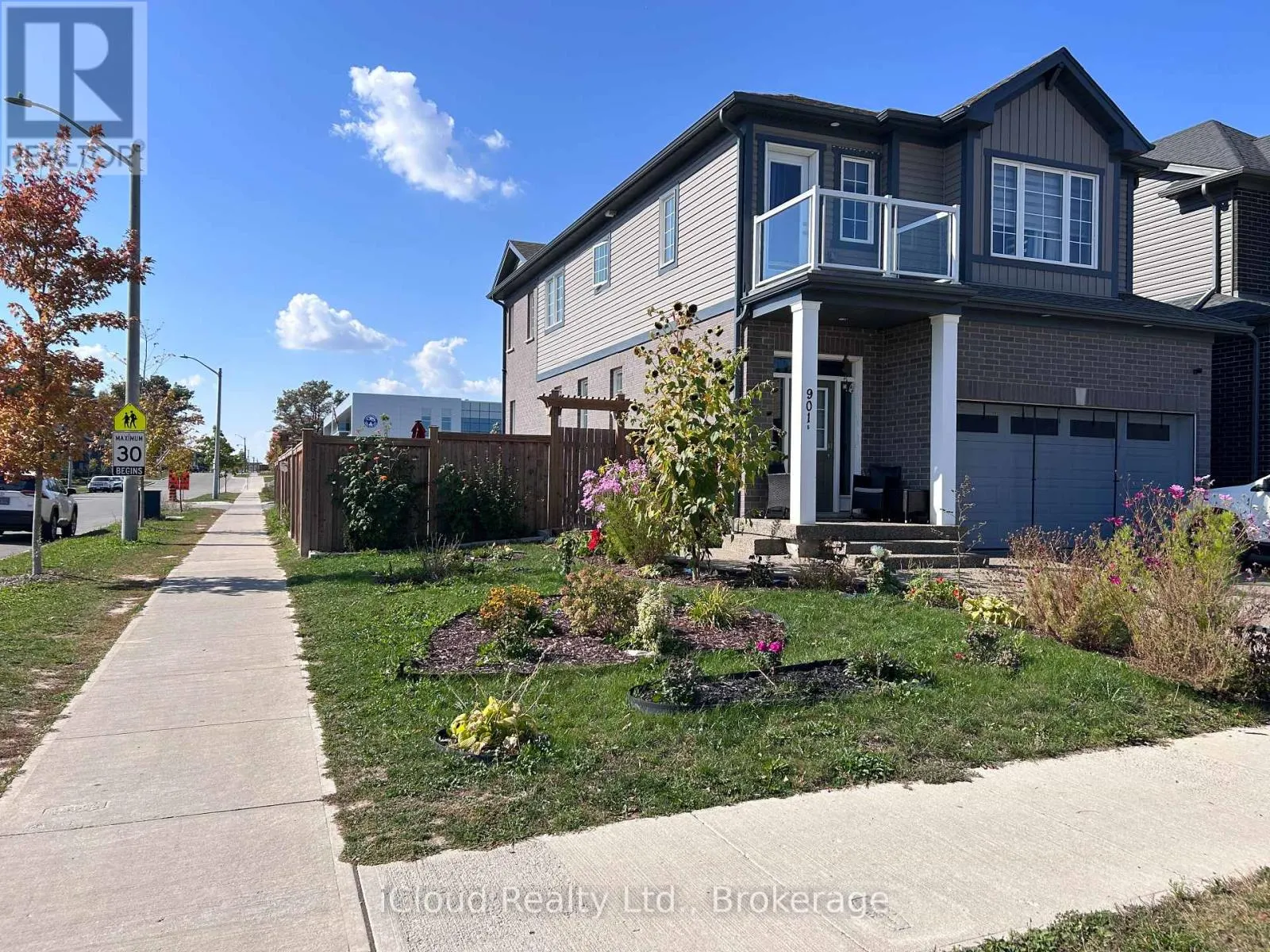 901 TARTAN COURT